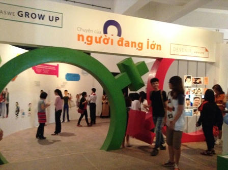 Đi xem “chuyện người lớn” công khai